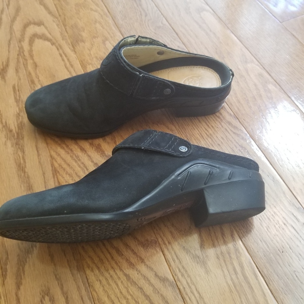 Ariat Clogs - Picture 2 of 8